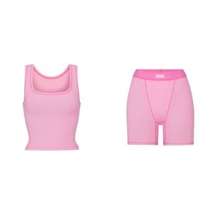 NEW Skims Set Sz SMALL in Bubblegum Pink